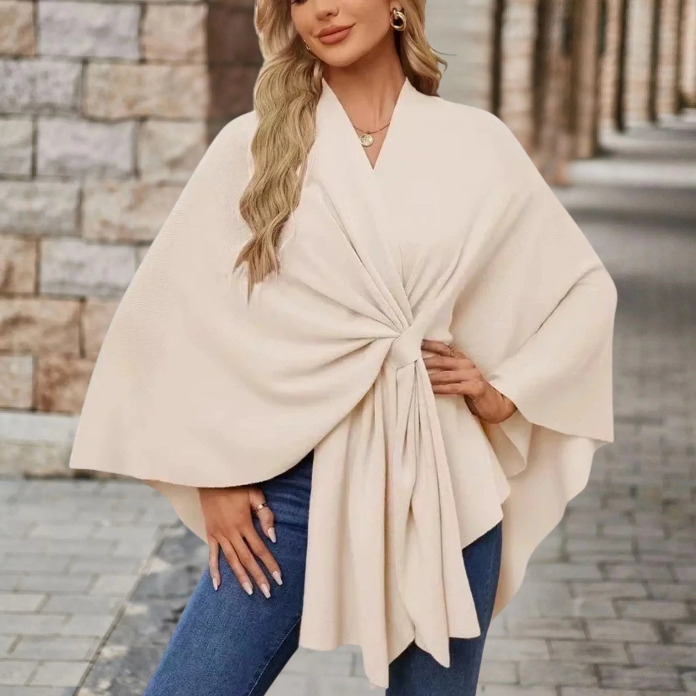 Benthe | Elegante Gedrapeerde Poncho