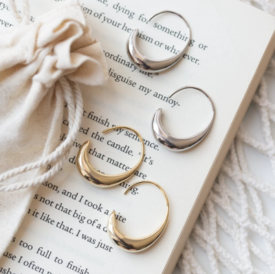 Luxe oorbellen van goud en zilver